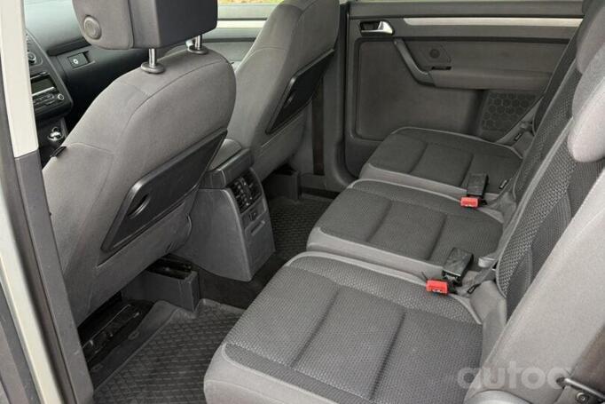 Volkswagen Touran 1 generation [2th restyling] Minivan