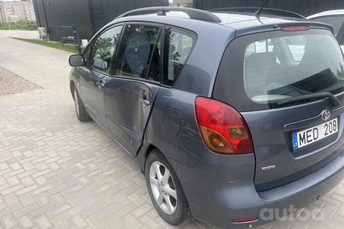 Toyota Corolla Verso 2003