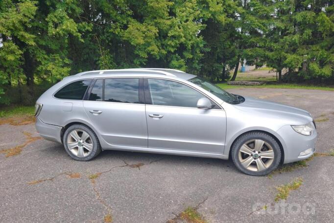 Skoda Superb 2012