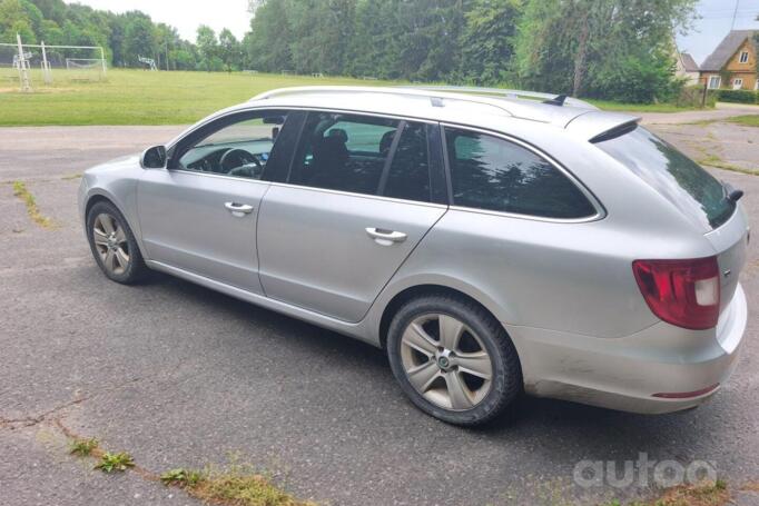 Skoda Superb 2012