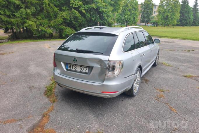 Skoda Superb 2012