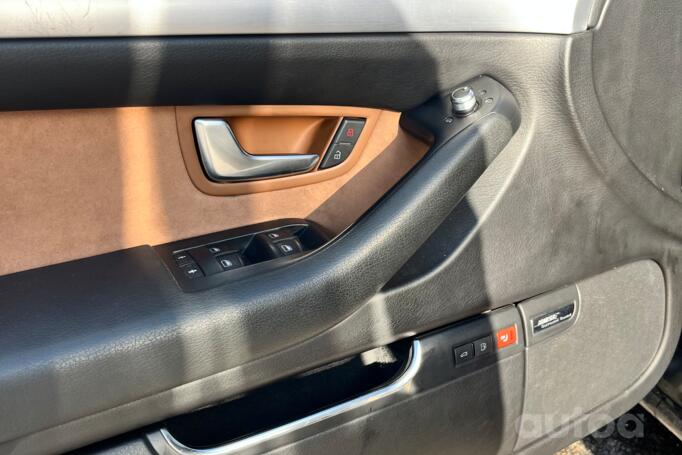 Audi A8 D3/4E [2th restyling] Sedan