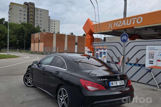Mercedes-Benz CLA250 2014