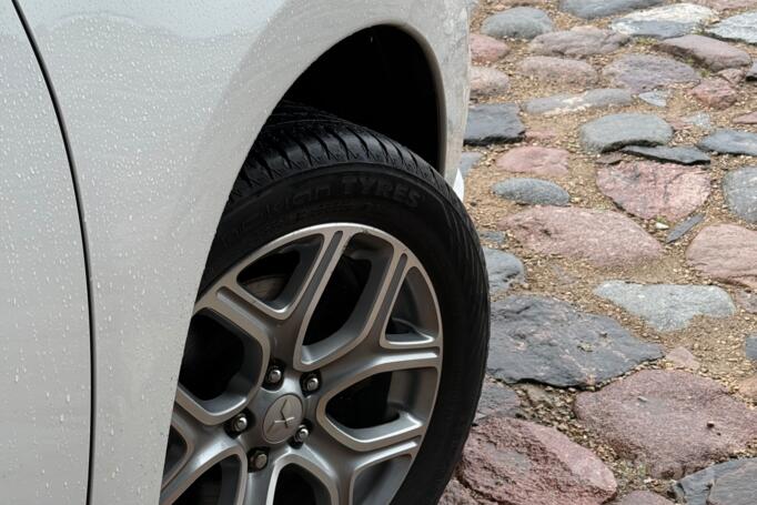 Mitsubishi Outlander 3 generation [3th restyling] Crossover