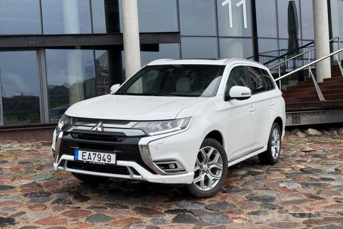 Mitsubishi Outlander 3 generation [3th restyling] Crossover