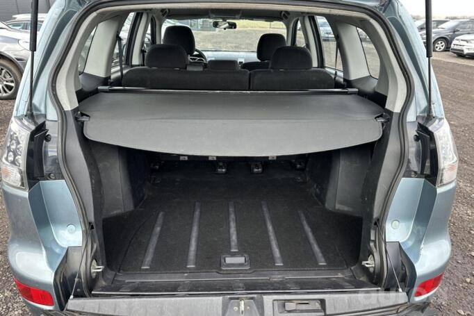 Mitsubishi Outlander 2 generation