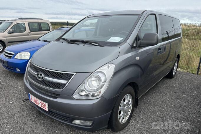 Hyundai H-1 Grand Starex Minivan