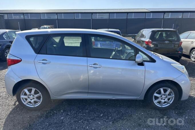 Toyota Verso-S 1 generation Minivan