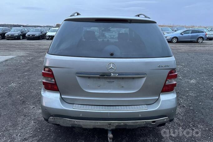 Mercedes-Benz M-Class W164 Crossover 5-doors