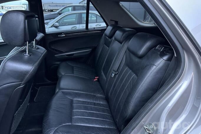 Mercedes-Benz M-Class W164 Crossover 5-doors