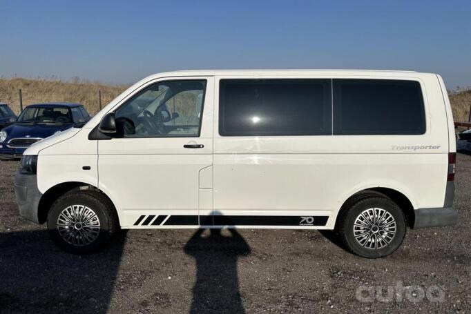 Volkswagen Transporter T5 [restyling] Crew Bus minivan 4-doors