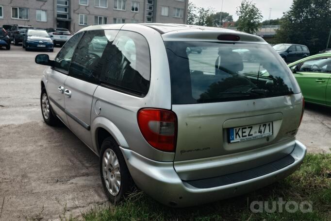 Chrysler Voyager 4 generation [restyling] Minivan
