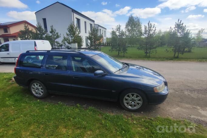 Volvo V70 2 generation R wagon 5-doors