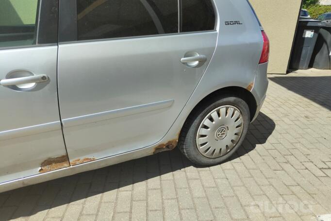 Volkswagen Golf 5 generation Hatchback 5-doors