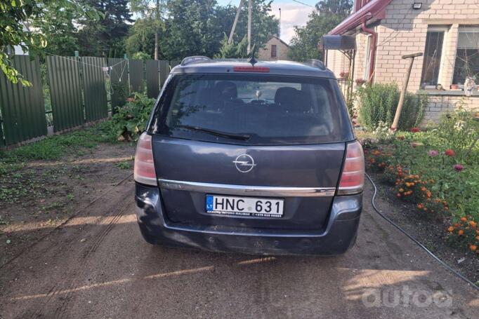 Opel Zafira B Minivan 5-doors