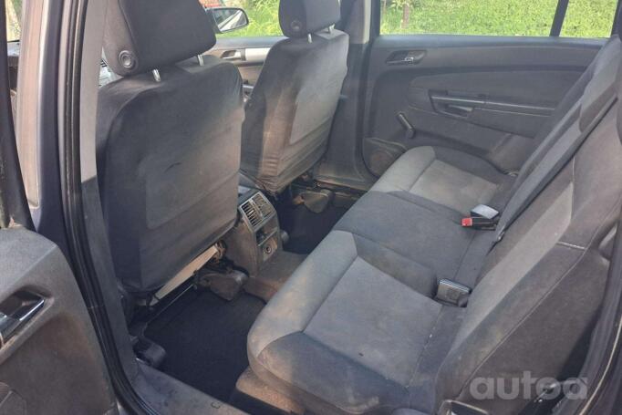 Opel Zafira B Minivan 5-doors