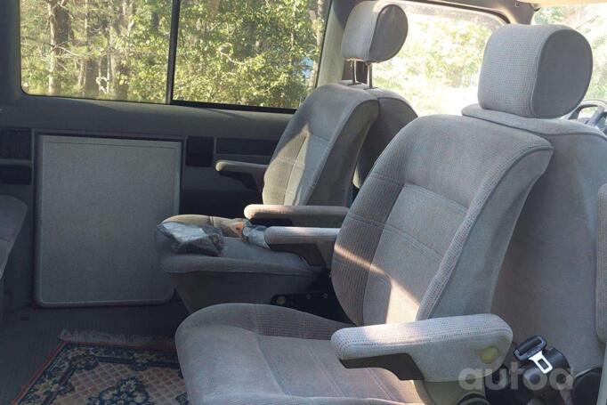 Volkswagen Multivan T4 Minivan
