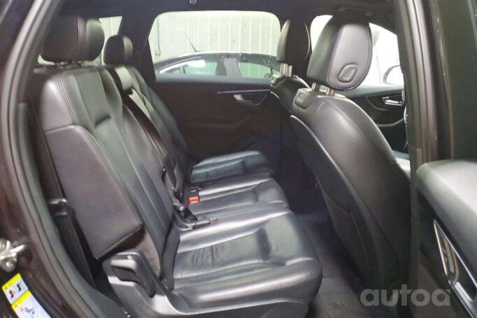Audi Q7 4M Crossover