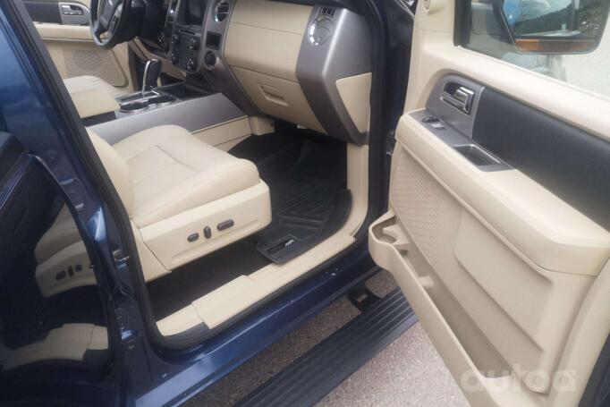Ford Expedition U324 [restyling]