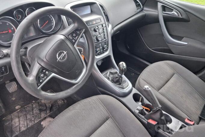 Opel Astra J [restyling] Sports Tourer wagon 5-doors