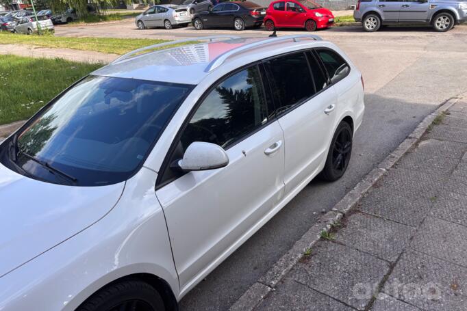 Skoda Superb 2012