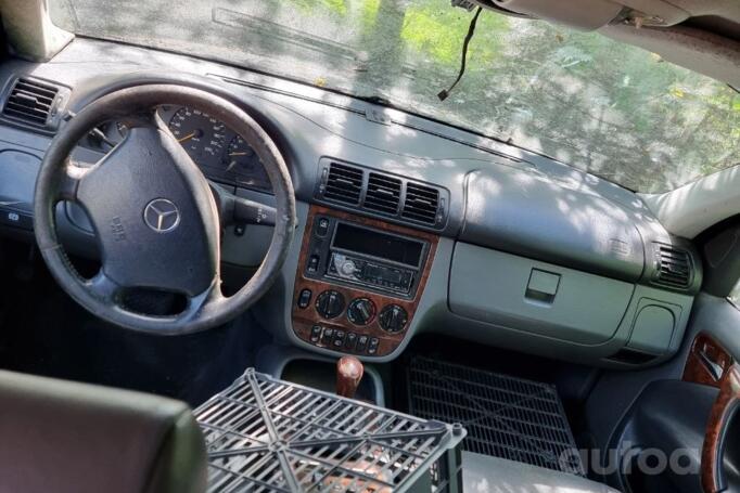 Mercedes-Benz M-Class W163 Crossover 5-doors