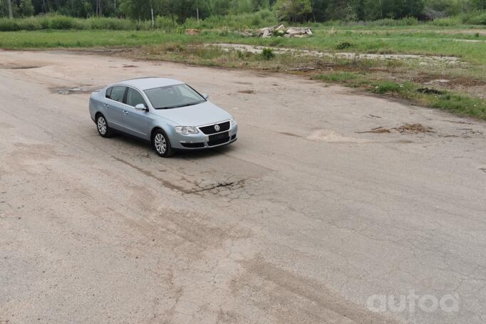 Volkswagen Passat B6 Sedan 4-doors