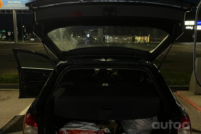 Audi A4 B5 [restyling] Avant wagon 5-doors