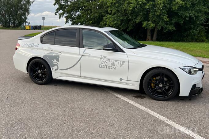 BMW 320 2013