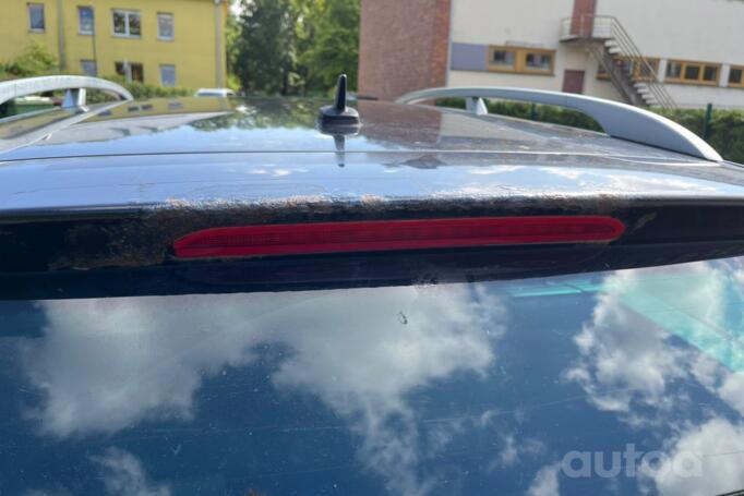 Volkswagen Passat B6 wagon 5-doors