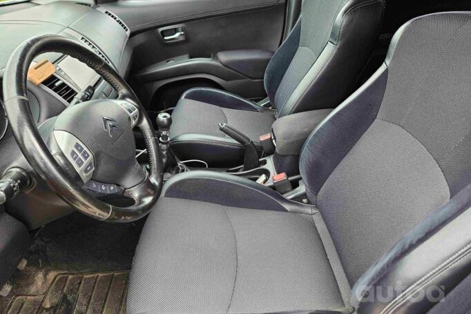 Citroen C-Crosser