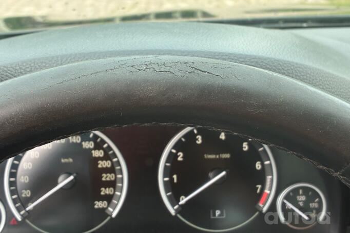 BMW 528 2015