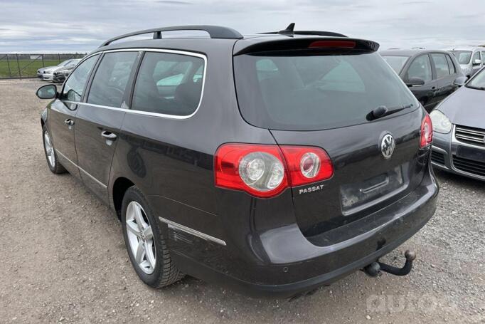 Volkswagen Passat B6 wagon 5-doors