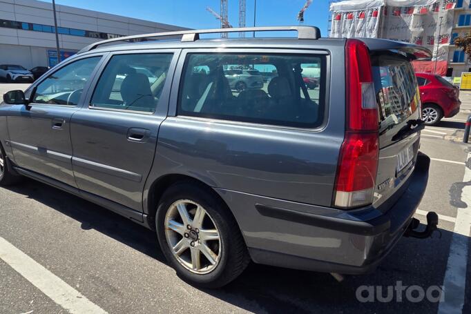 Volvo V70 2 generation R wagon 5-doors