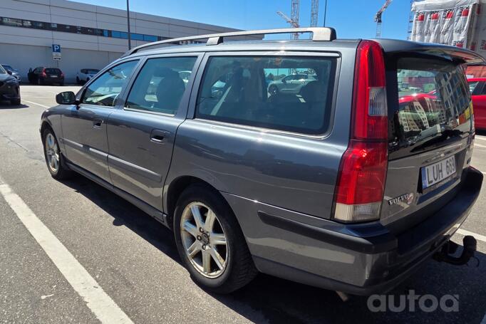 Volvo V70 2 generation R wagon 5-doors