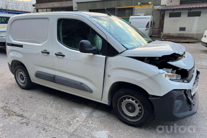 Opel Combo E