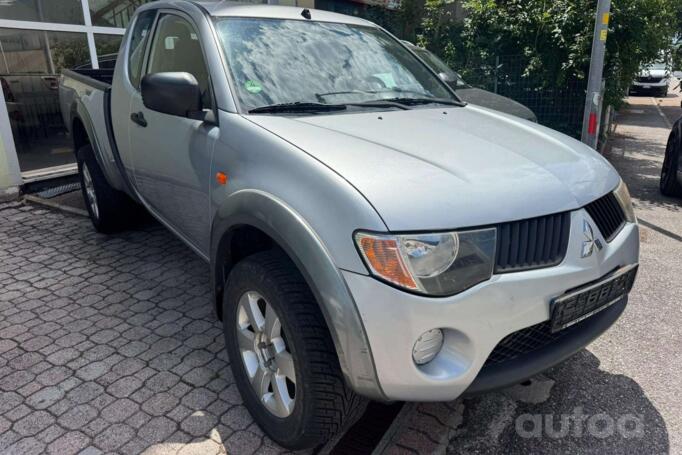 Mitsubishi L200 3 generation [restyling]