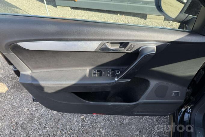 Volkswagen Passat B6 wagon 5-doors