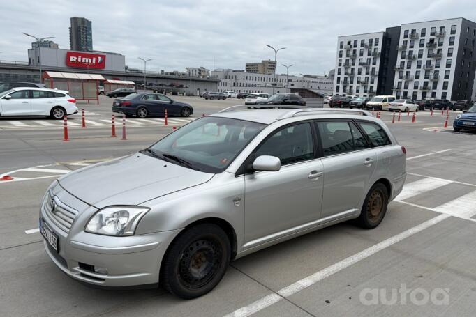 Toyota Avensis 2 generation wagon