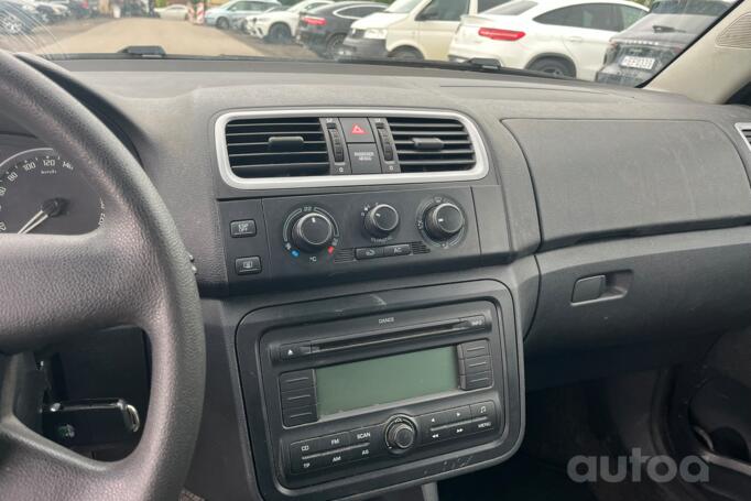 Skoda Fabia 5J [restyling] Combi wagon 5-doors