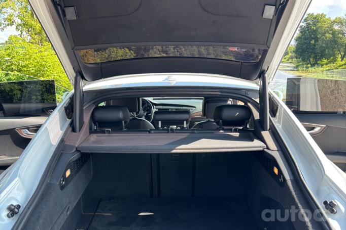 Audi A7 4G Sportback liftback
