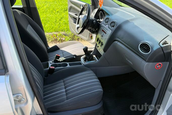 Ford Focus 2 generation wagon 5-doors