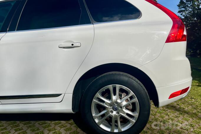 Volvo XC60 1 generation [restyling] Crossover
