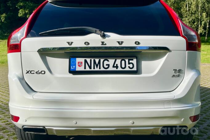 Volvo XC60 1 generation [restyling] Crossover
