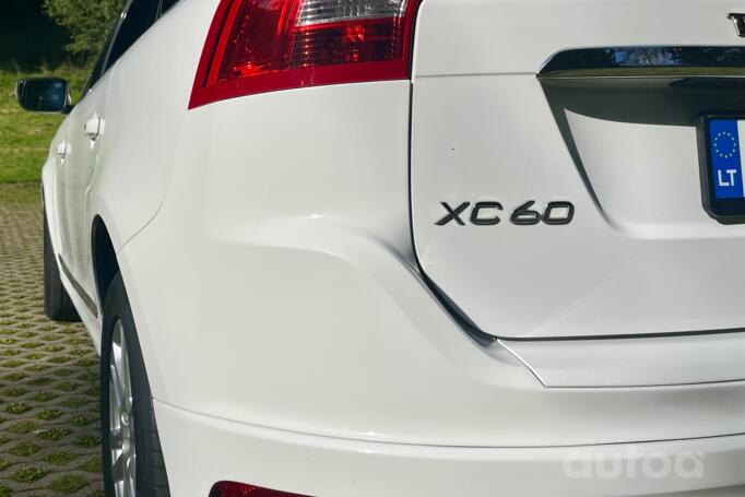 Volvo XC60 1 generation [restyling] Crossover