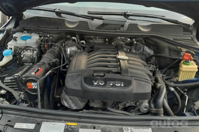 Volkswagen Touareg 2 generation [restyling] Crossover