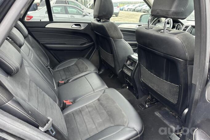 Mercedes-Benz M-Class W166 Crossover 5-doors