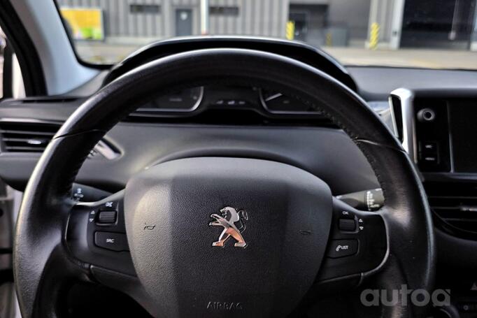 Peugeot 208 1 generation [restyling]