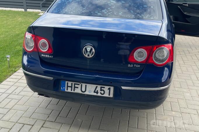 Volkswagen Passat B6 Sedan 4-doors
