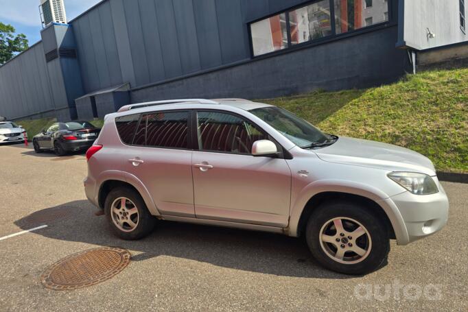 Toyota RAV4 3 generation Crossover